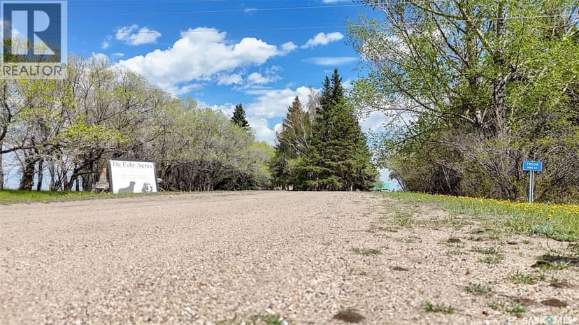 De Fehr Acres — photo 9 of 40