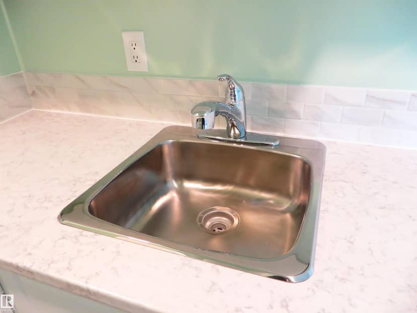 #606 8310 Jasper Av NW — photo 25 of 40