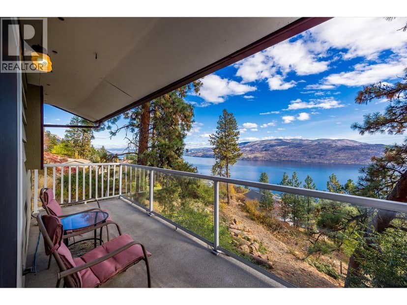 5821 Atkinson Crescent, Peachland, photo 8