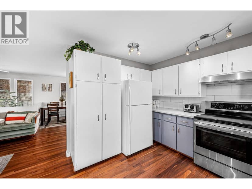 5821 Atkinson Crescent, Peachland, photo 6