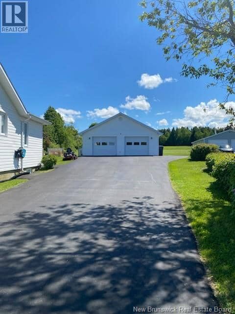 4073 Main, Belledune, photo 3