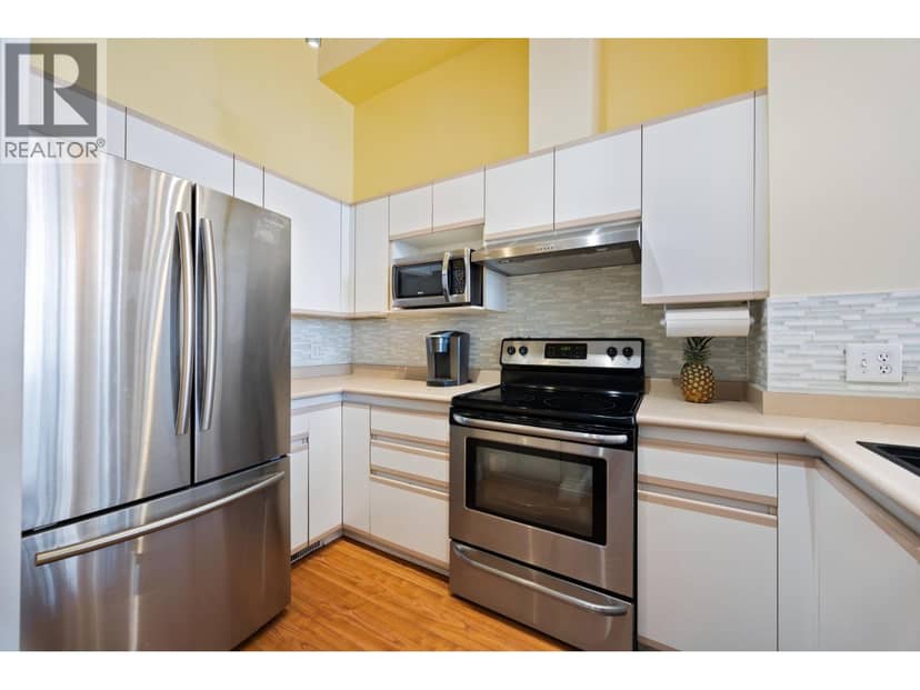 5 3586 RAINIER PLACE, Vancouver, photo 2