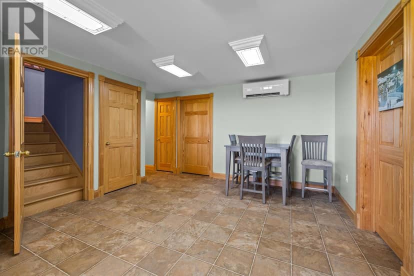 46 EDDIE MURPHY Road — photo 33 of 36