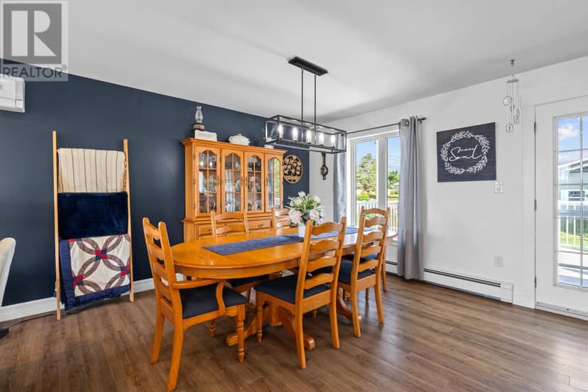 102 Crozier Drive — photo 18 of 40