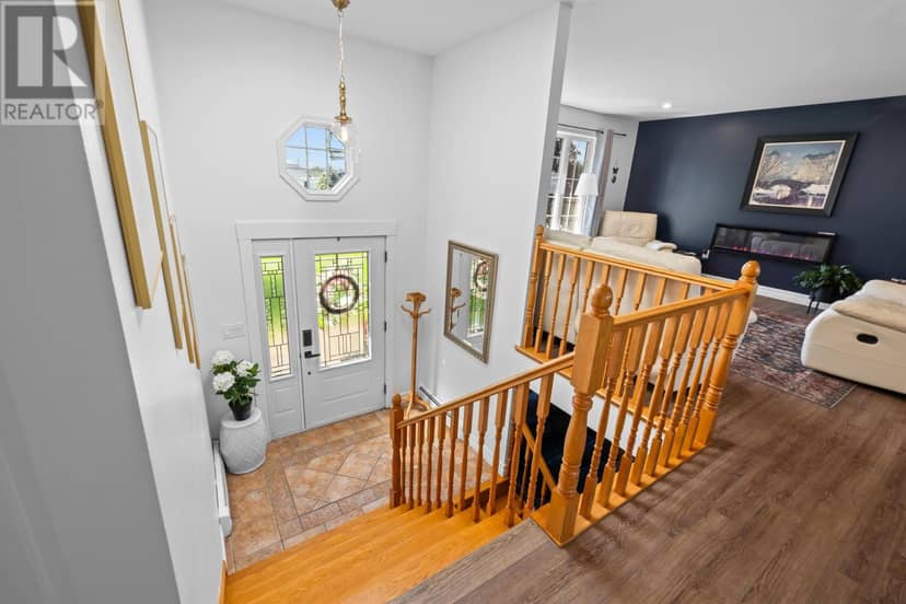 102 Crozier Drive — photo 7 of 40