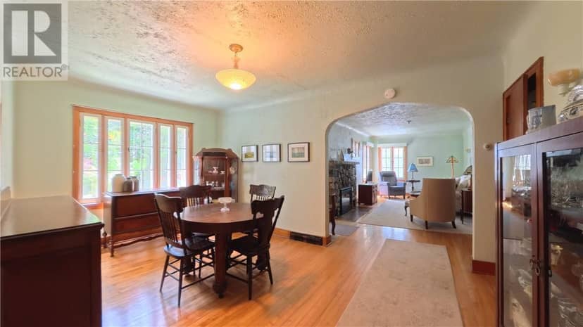 150 Queen Street, Manitowaning, photo 6