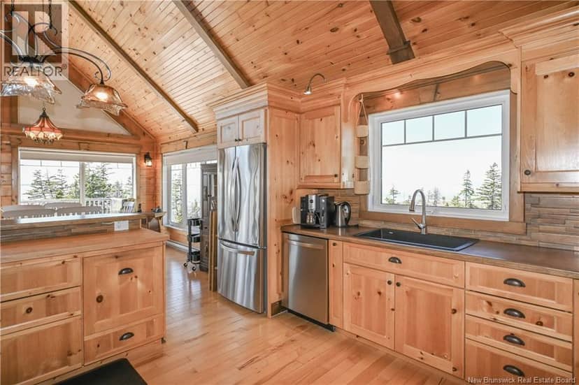 449 Gauvin Street — photo 14 of 40