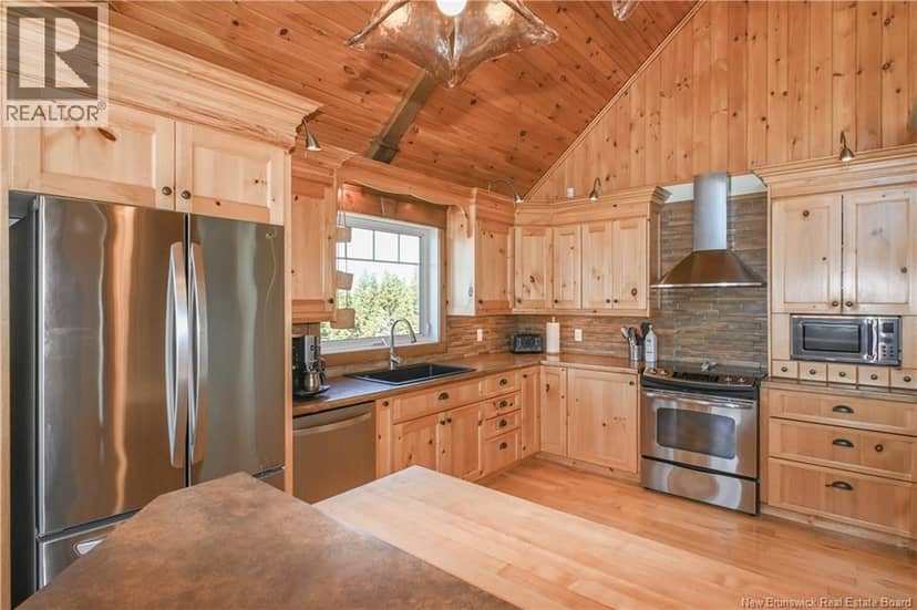 449 Gauvin Street — photo 13 of 40