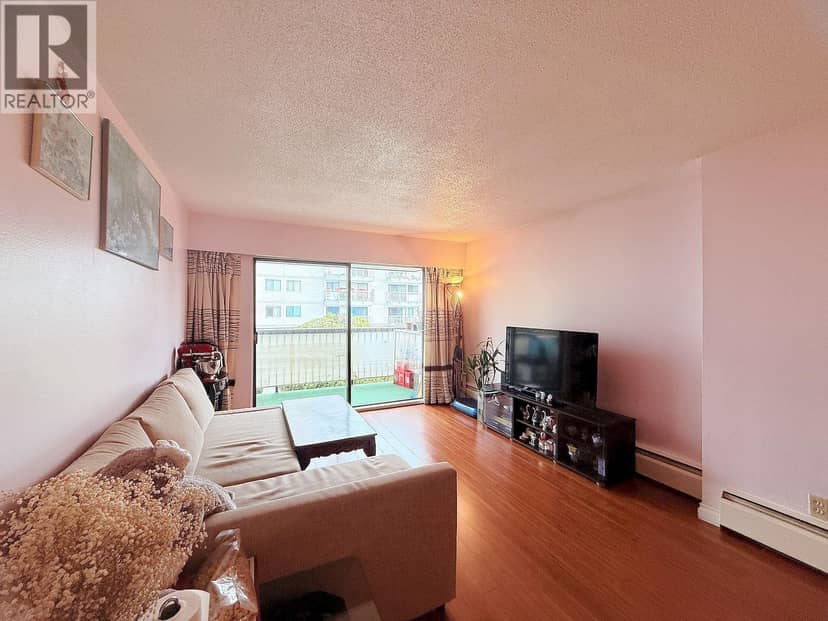 6380 BUSWELL ST RICHMOND, Richmond, photo 2