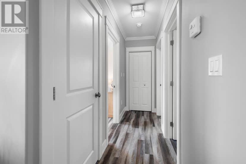 305 204 Shakespeare Drive — photo 22 of 40