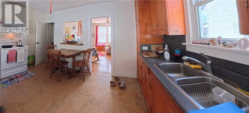 1021 Crescent Street Unit# A — photo 13 of 16