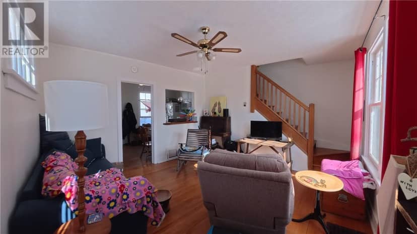 1021 Crescent Street Unit# A — photo 8 of 16