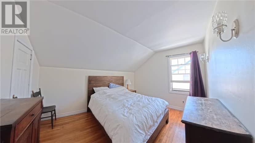 1021 Crescent Street Unit# A — photo 10 of 16