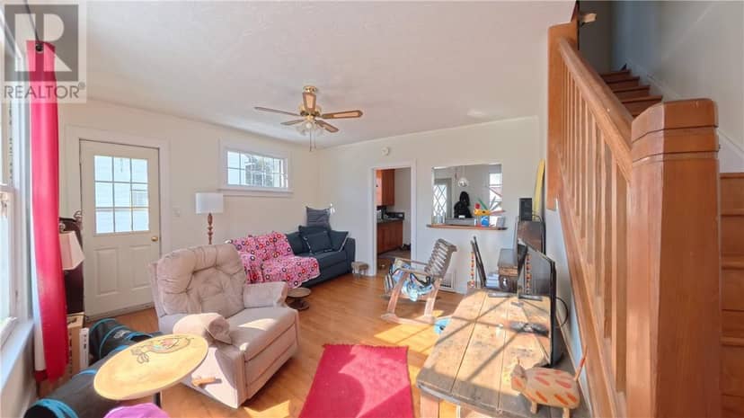 1021 Crescent Street Unit# A — photo 7 of 16
