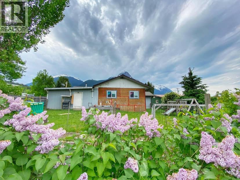 4225 12TH AVENUE, New Hazelton, photo 5