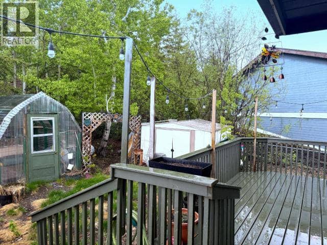 603 Yates Crescent — photo 17 of 18