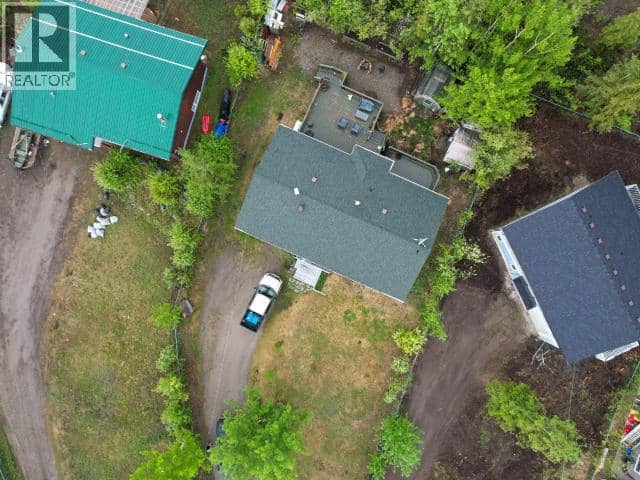 603 Yates Crescent, Faro, photo 2