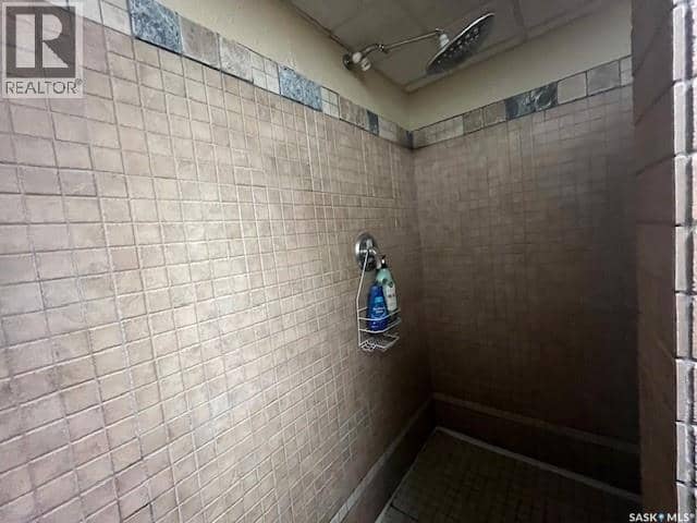 414 1st STREET E — photo 15 of 23