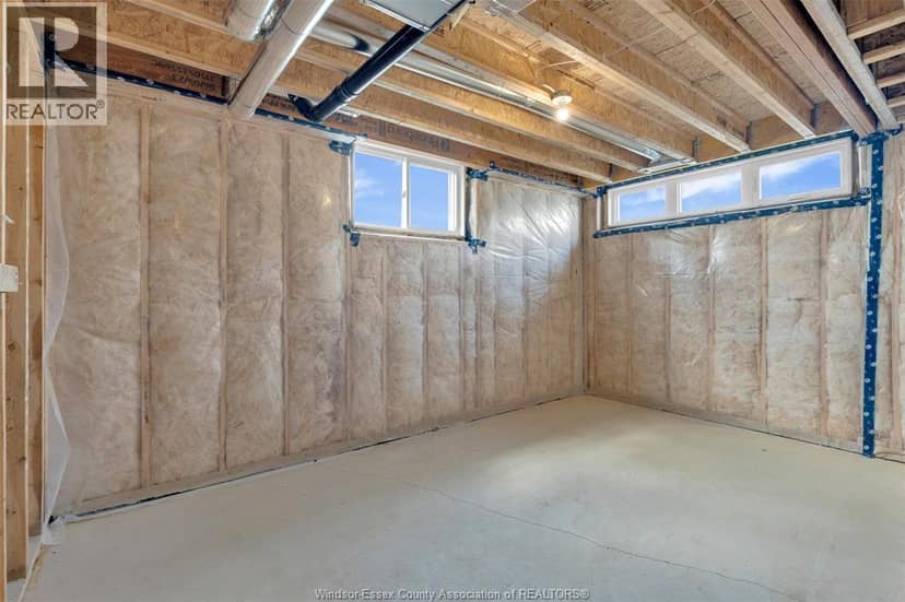 4509 Ursula — photo 36 of 40