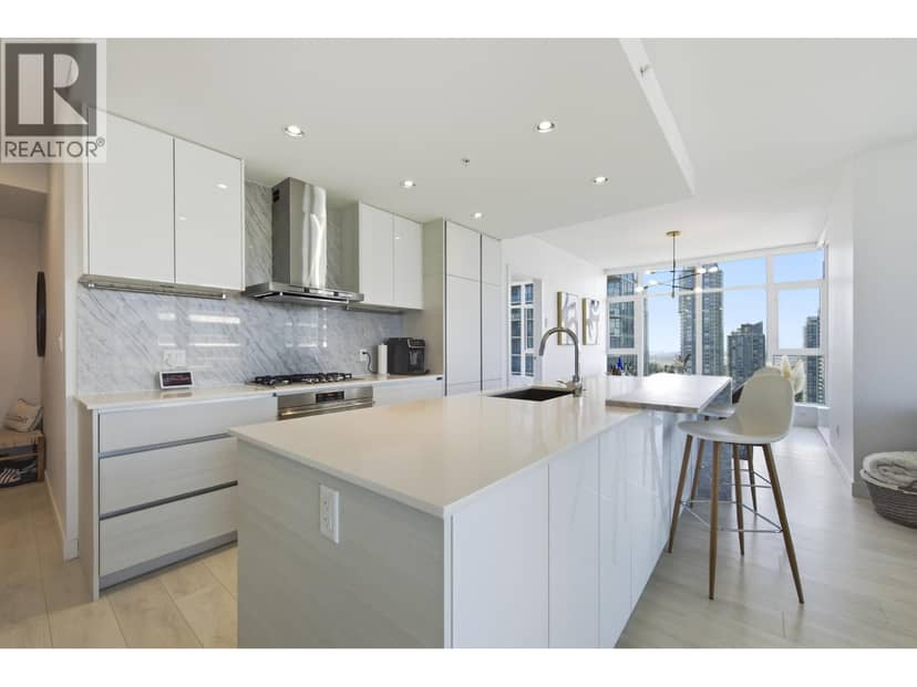 2506 4670 ASSEMBLY WAY, Burnaby, photo 3
