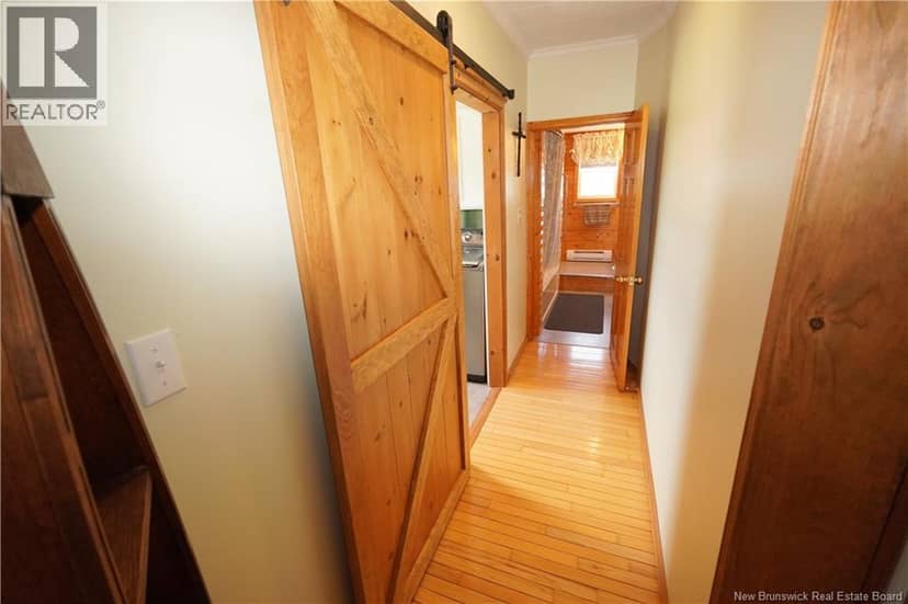 14 Thoroughfare Road — photo 20 of 40