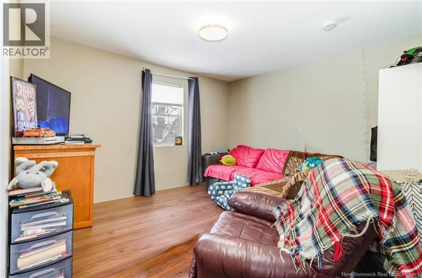 490 Golf Street — photo 8 of 27