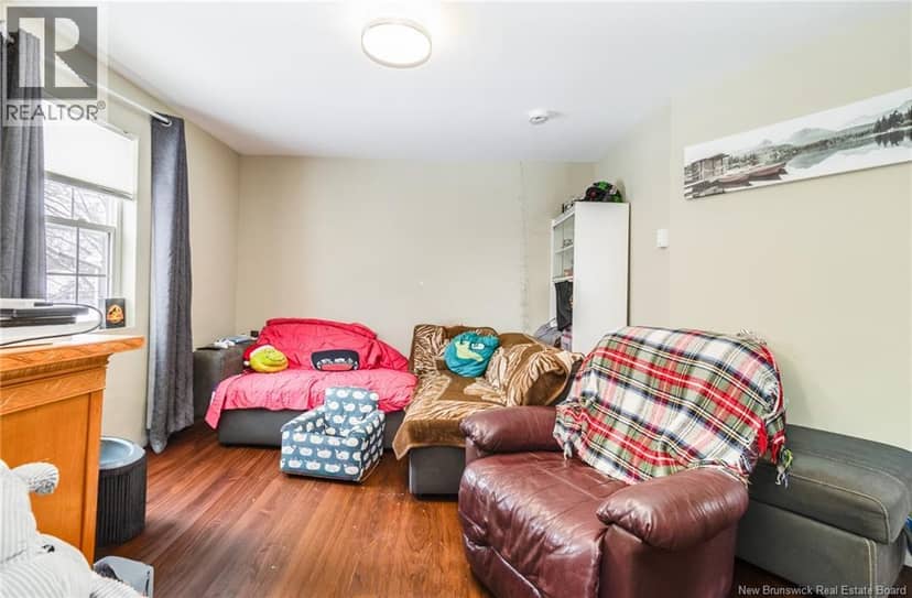 490 Golf Street — photo 9 of 27