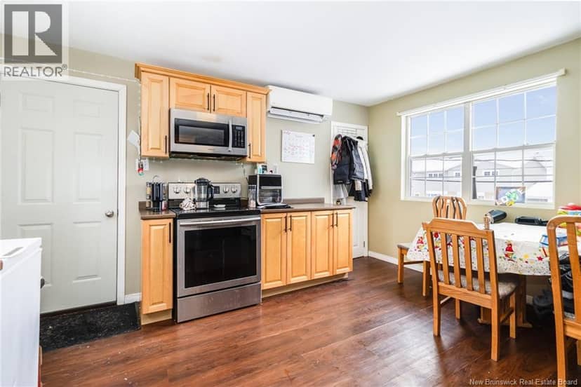 490 Golf Street — photo 6 of 27