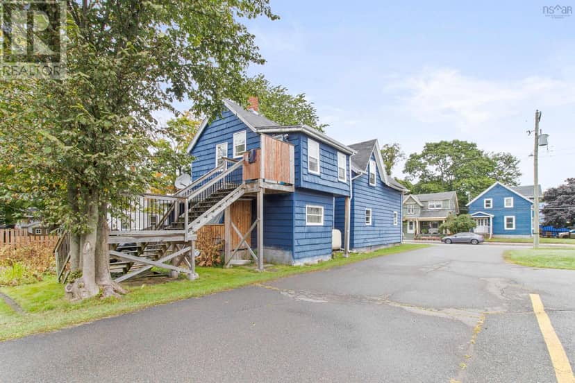 32 Pleasant Street — photo 27 of 37
