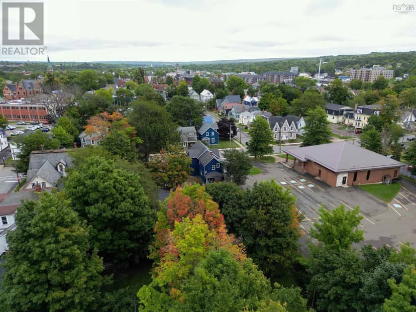 32 Pleasant Street — photo 30 of 37