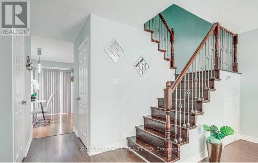 12 - 4200 Kingston Road — photo 5 of 24