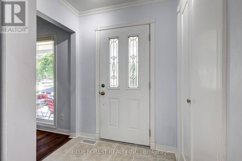 219 Worthington Avenue — photo 8 of 40