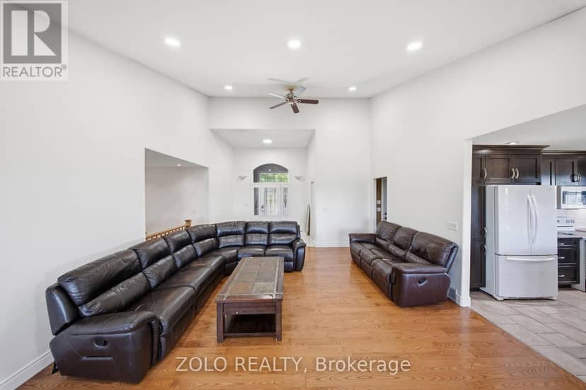2150 Woodburn Road — photo 7 of 40