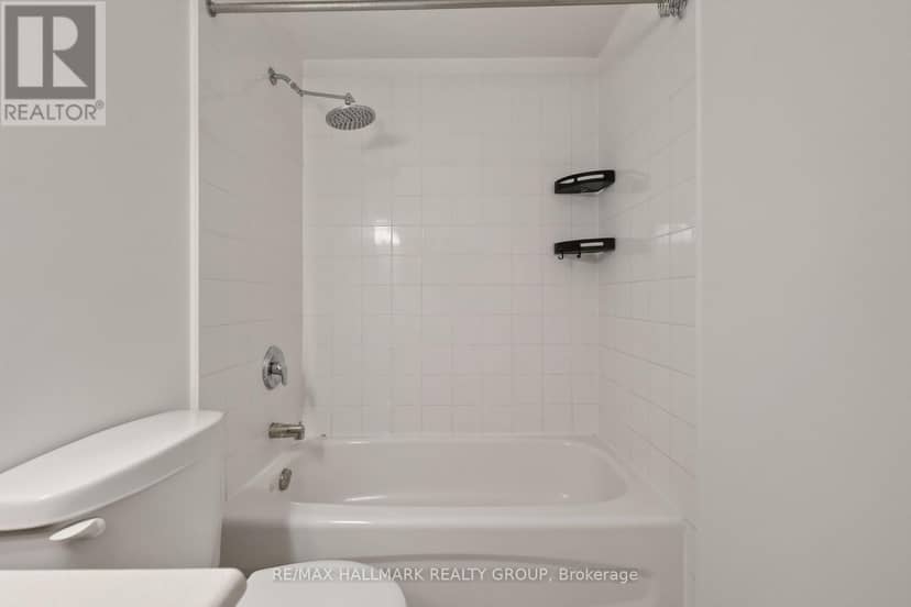 605 - 134 York Street — photo 20 of 31
