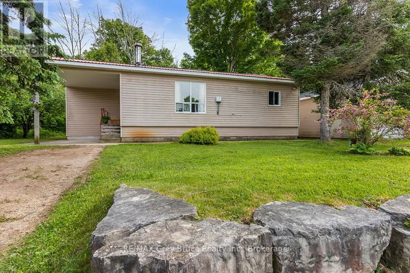 335 Pike Bay Road — photo 4 of 40