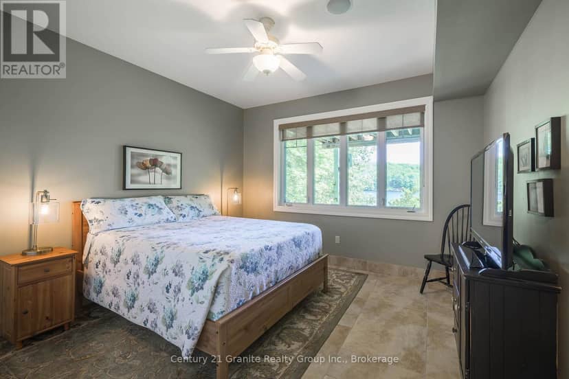 1070 Shipley Drive — photo 38 of 40