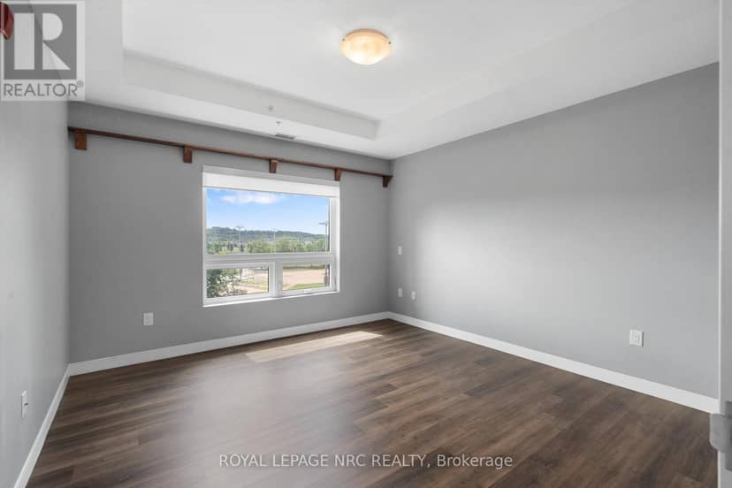 505 - 105 Vansickle Road S — photo 14 of 40