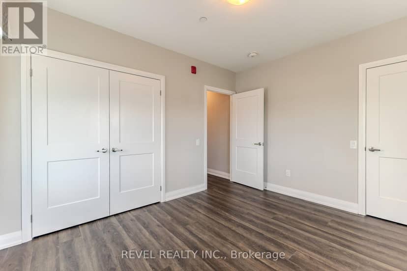 605 - 830 Megson Terrace — photo 11 of 22