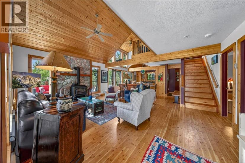 4931 Mountaintop Drive, Fairmont Hot Springs, photo 3