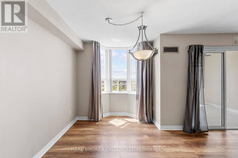 1603 - 30 Malta Avenue — photo 17 of 40