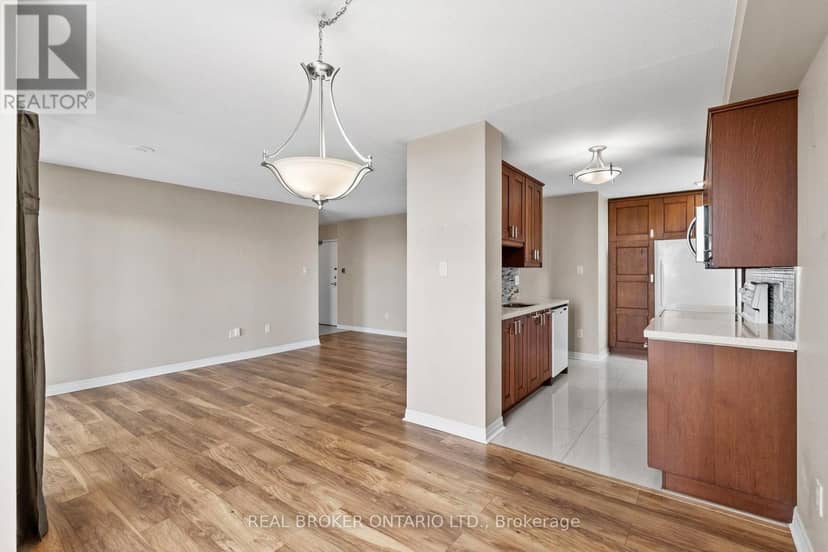1603 - 30 Malta Avenue — photo 22 of 40