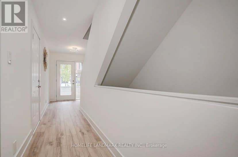 29 Chestnut Court, Aurora, photo 4