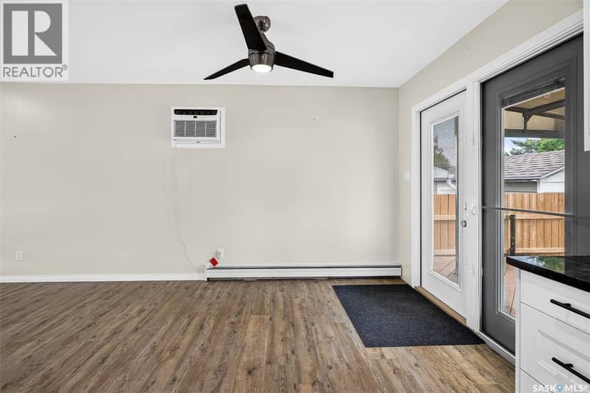 1266 Maybery CRESCENT — photo 11 of 40