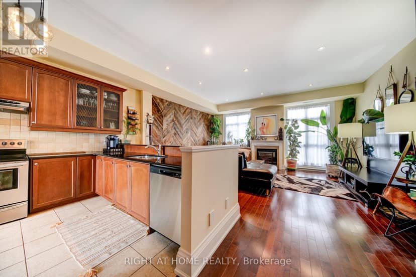 10 - 120 Bronte Road — photo 10 of 40