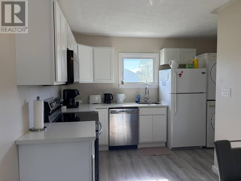 51-53 MATWOOD Drive — photo 11 of 22