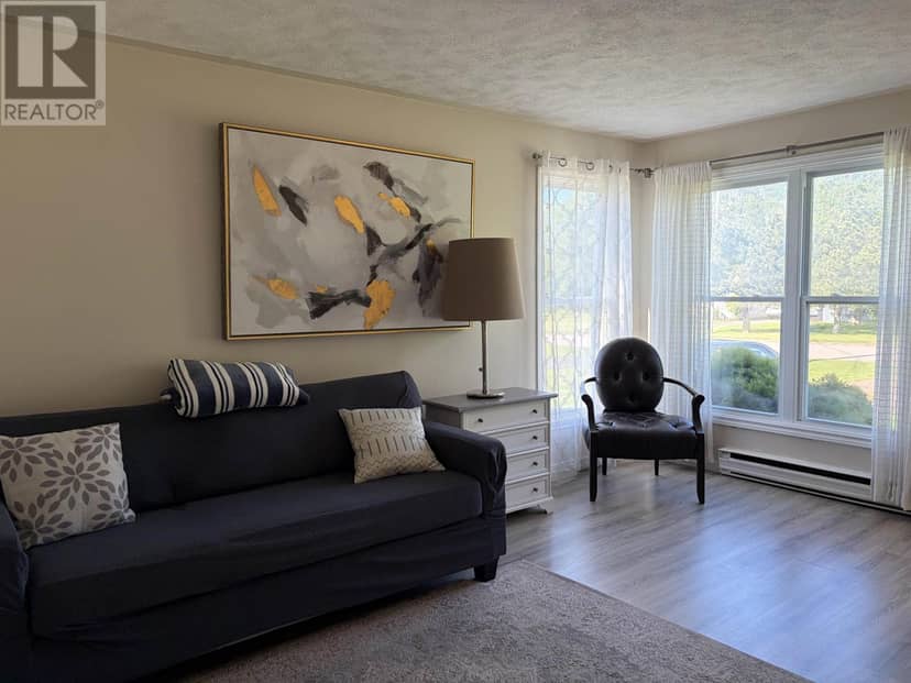 51-53 MATWOOD Drive — photo 9 of 22