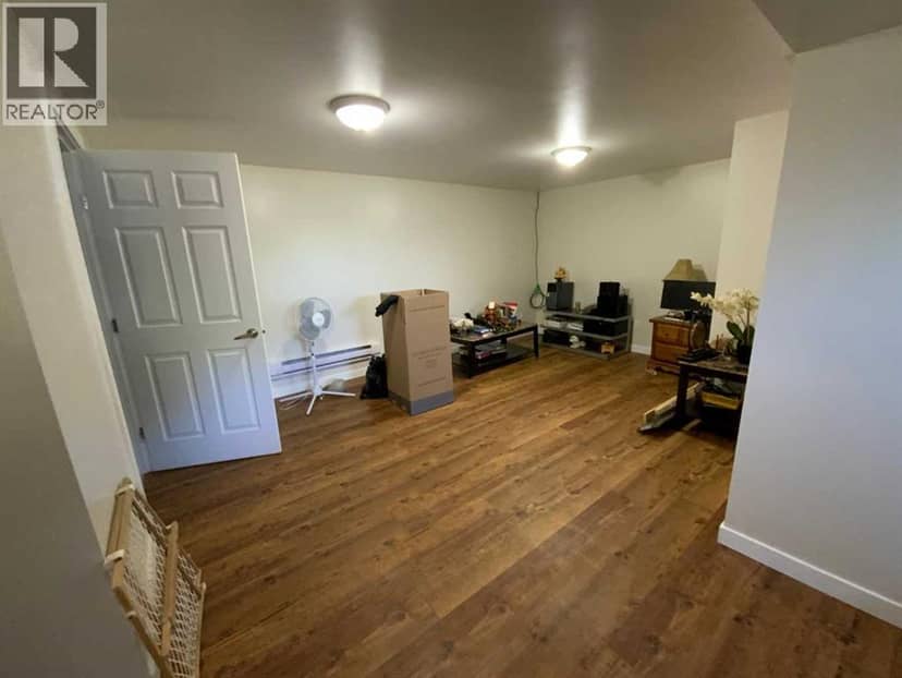 422 Arena Avenue — photo 11 of 23
