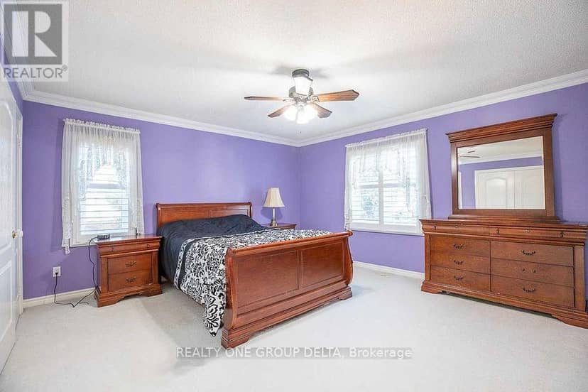 1918 Royal Credit Boulevard — photo 18 of 26