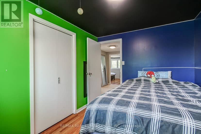 200 Delrex Boulevard — photo 21 of 33