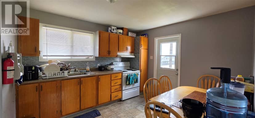 38 Fairview Drive, St. Lawrence, photo 4